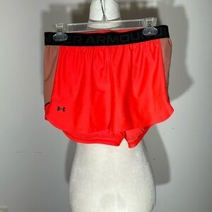 Under Armour Shorts - Medium